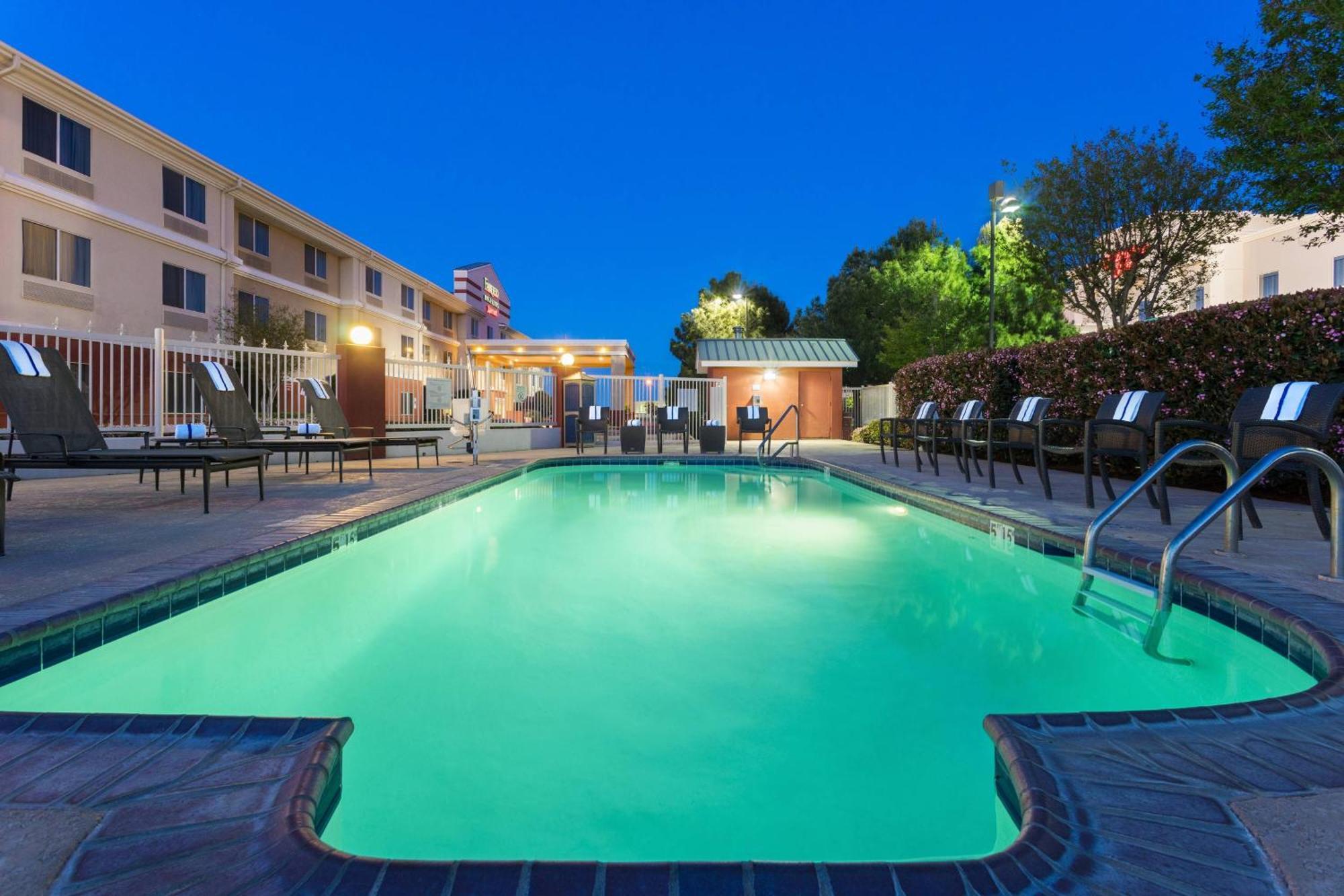 Hotel Fairfield & By Marriott Odessa